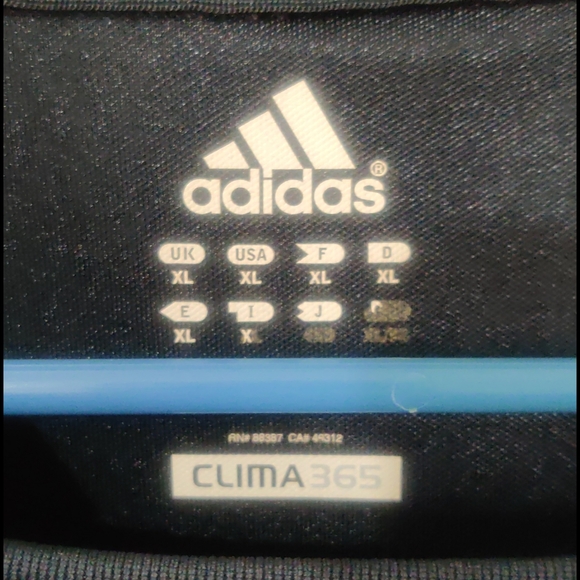 Real Madrid Blue Jersey XL - Picture 8 of 12